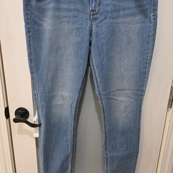 Old Navy Super Skinny Jeans Women’s 14 Light Blue Stretch Denim - Picture 5 of 7
